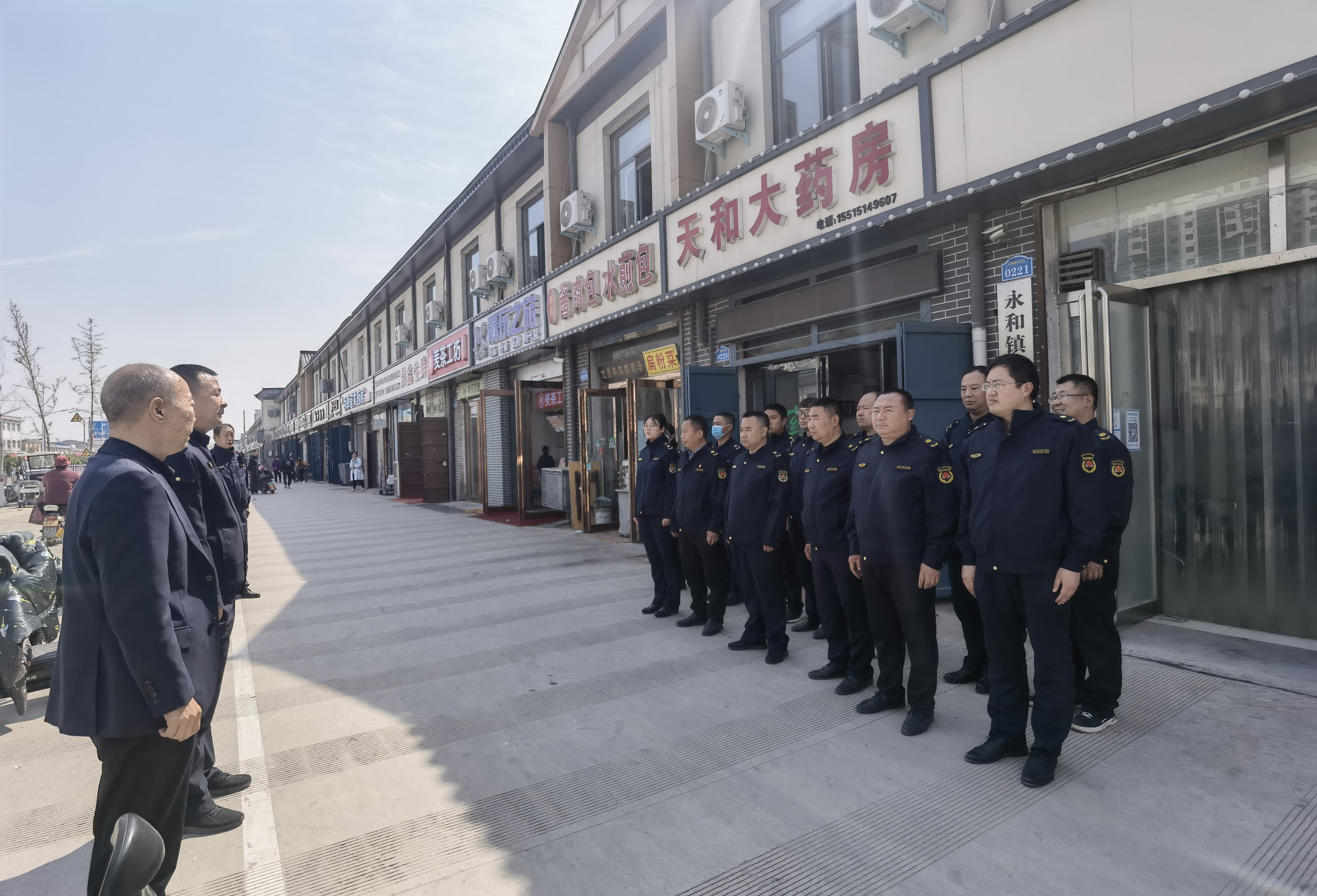 安阳县城管局开展安楚路综合整治联合执法行动