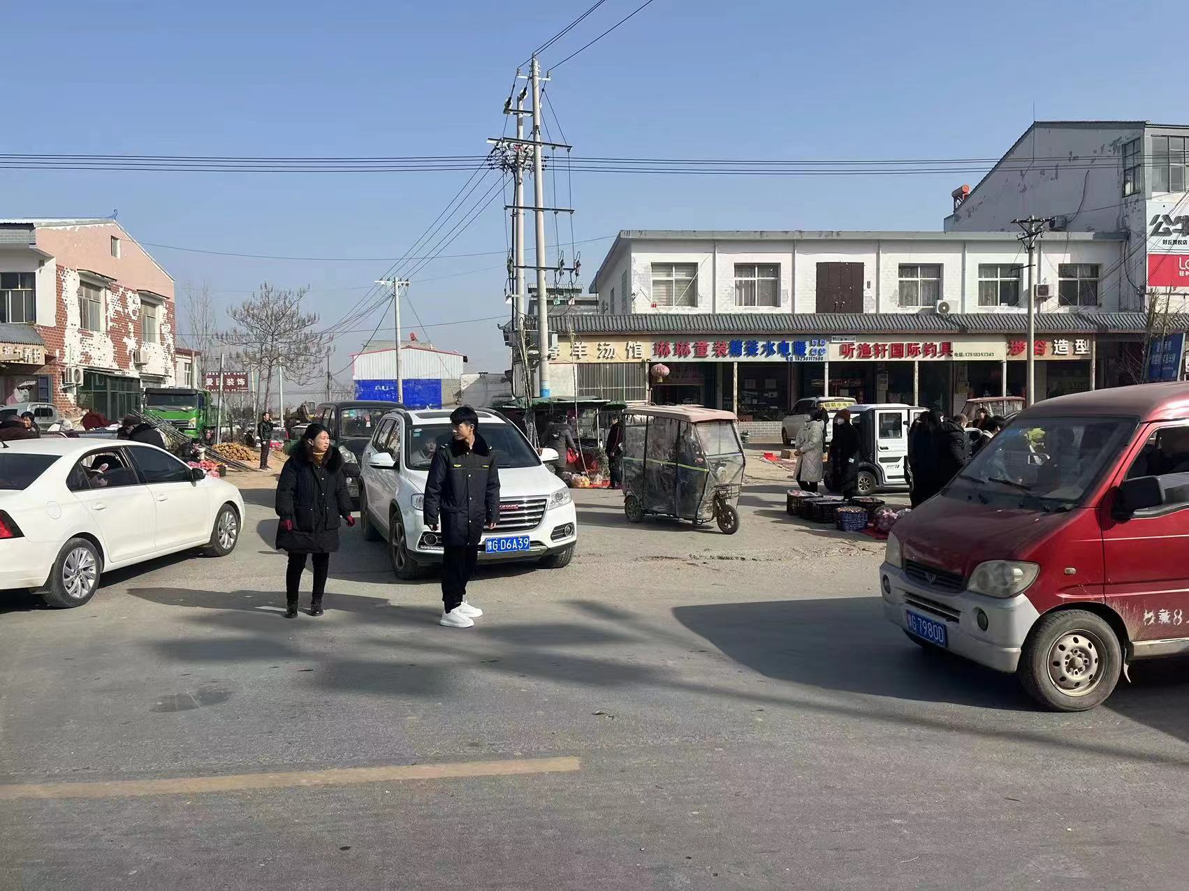 封丘县留光镇全力做好春节道路交通疏通保畅工作