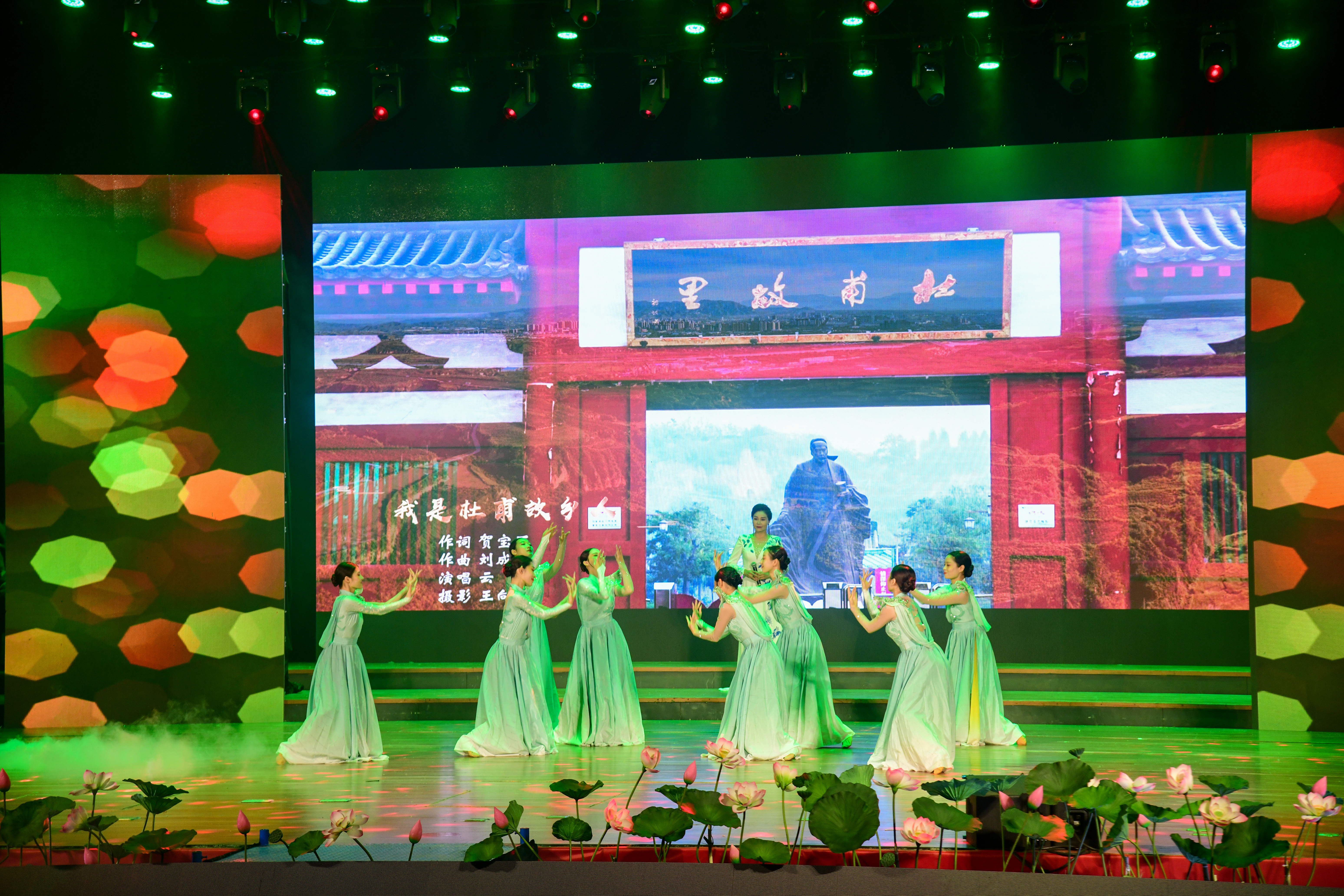 《边塞》《归途》《水榭》《皇城》《古战场》《朝代更迭》《北国风光