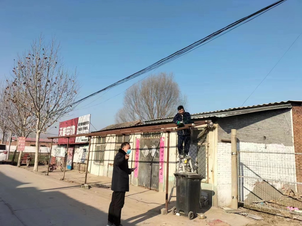 获嘉县冯庄拆除违建清隐患乡村面貌换新颜