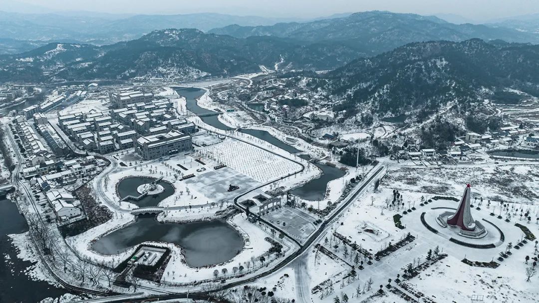 河南罗山红色山村染墨韵淡妆浓抹总相宜