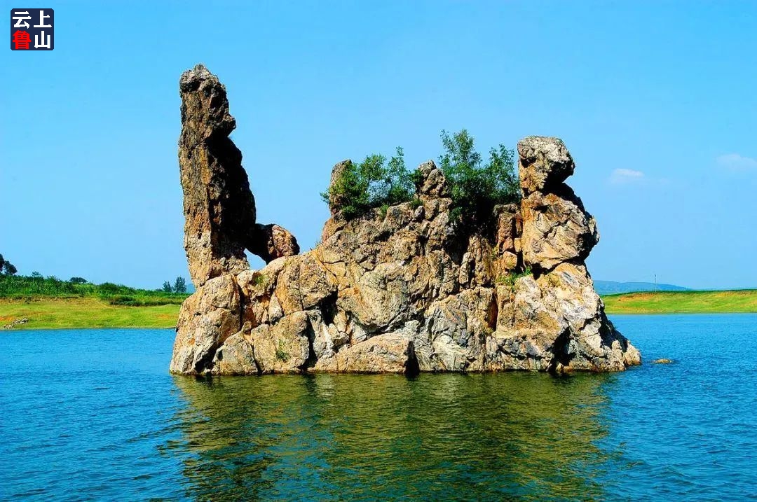 2.想马河景区:免景区门票,所有项目享受8折优惠.