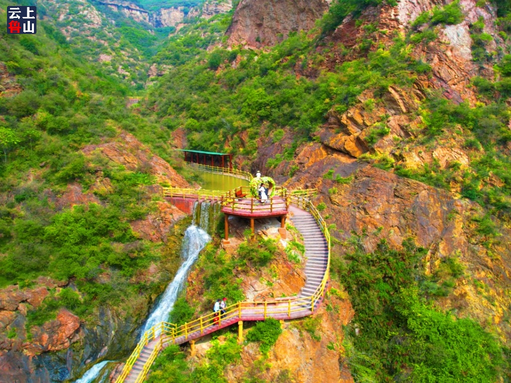 阿婆山旅游风景区图片