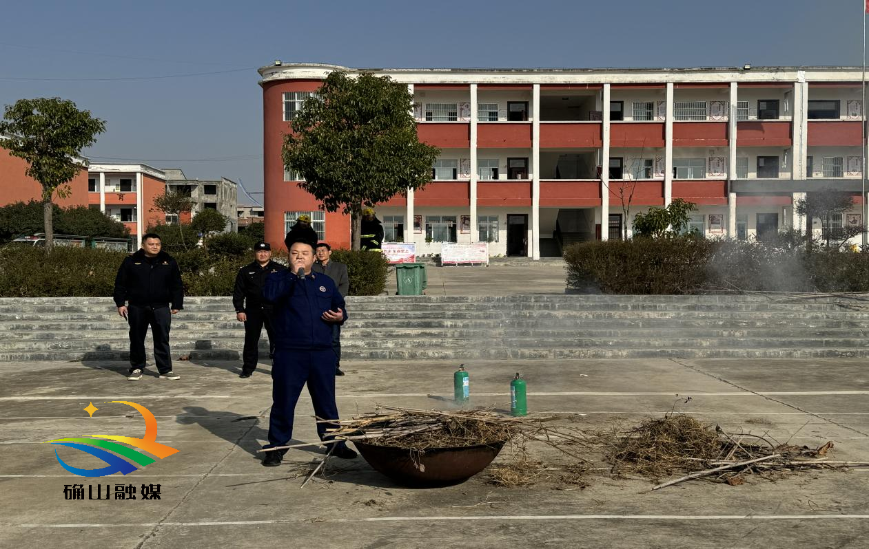 确山石滚河中学照片图片