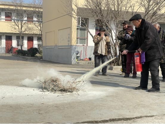 上蔡县洙湖镇消防演练进养老机构以练促防保平安