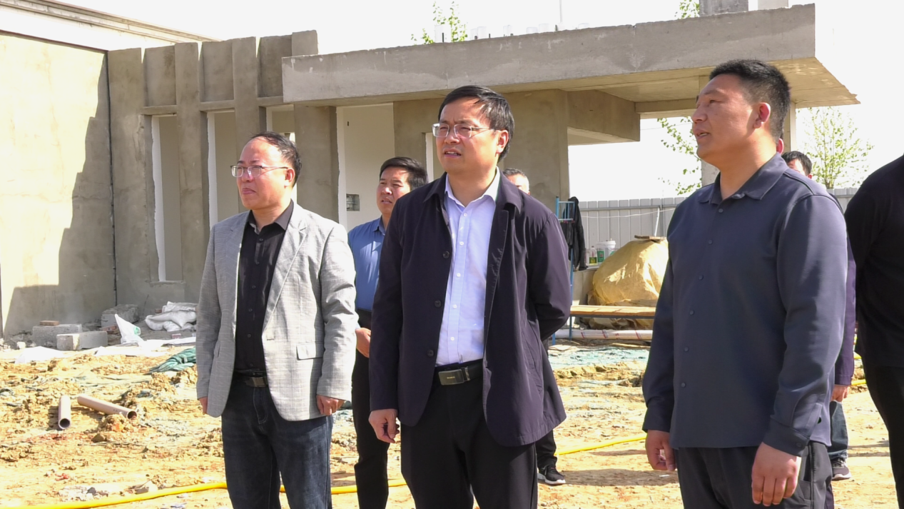 社旗县关文波调研在建工业项目建设情况