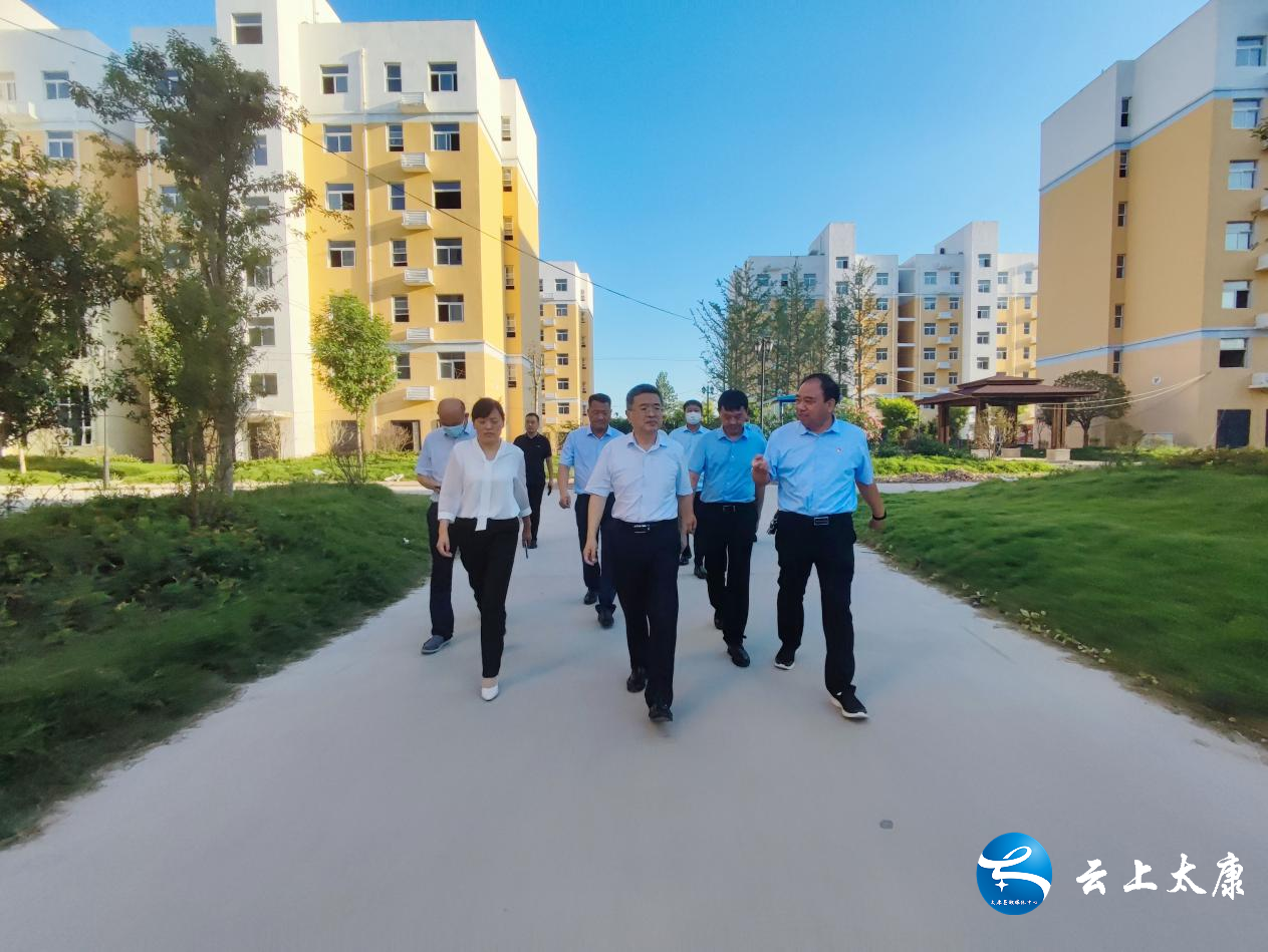 太康县:皇甫立新调研城区道路改造提升工作