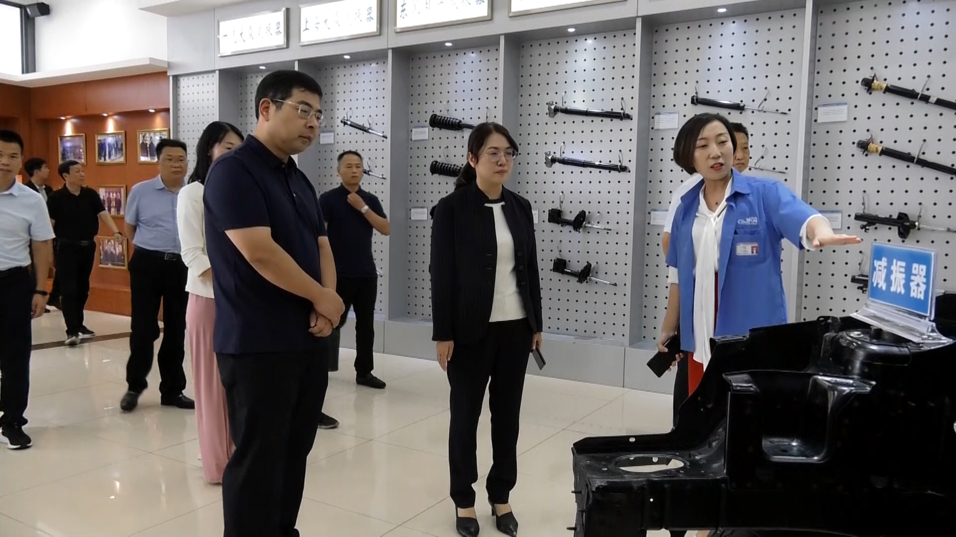 南阳市官庄工区党政考察团到淅川县考察