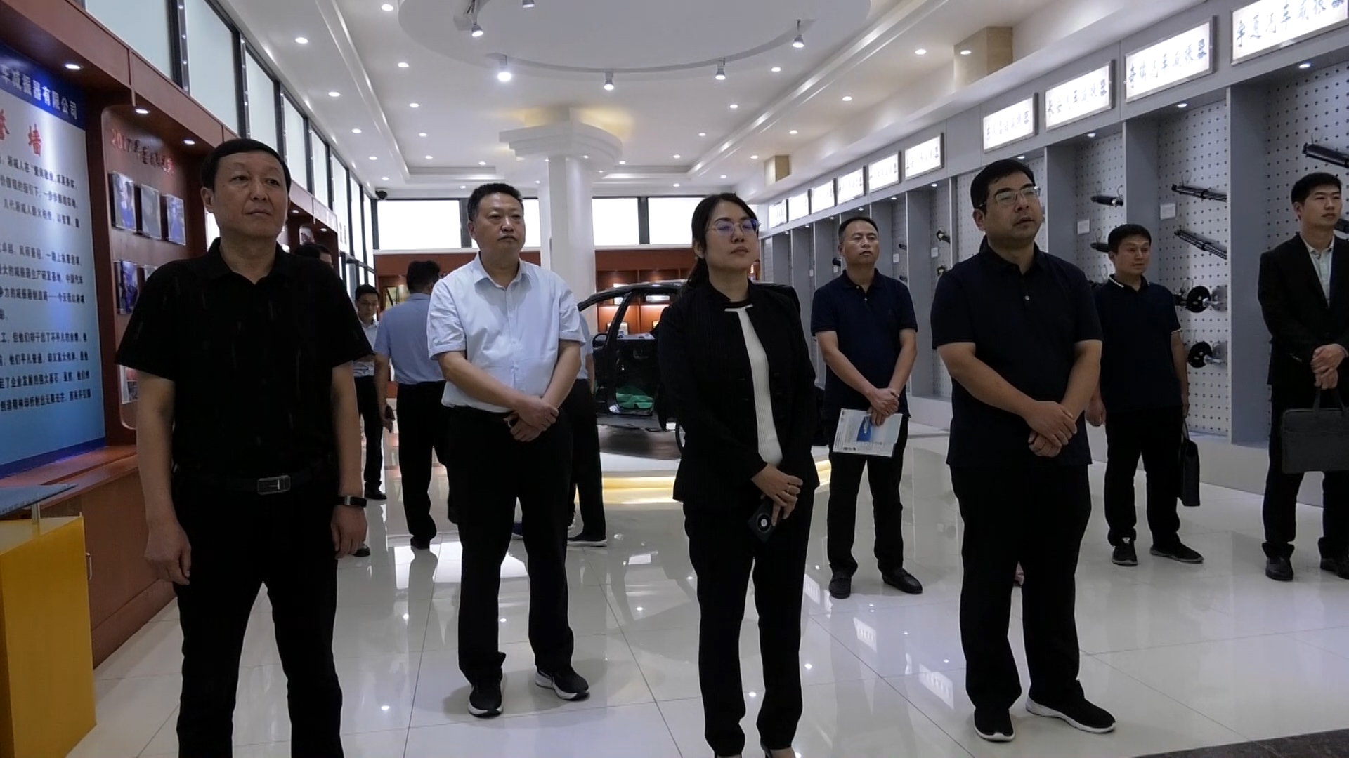 南阳市官庄工区党政考察团到淅川县考察