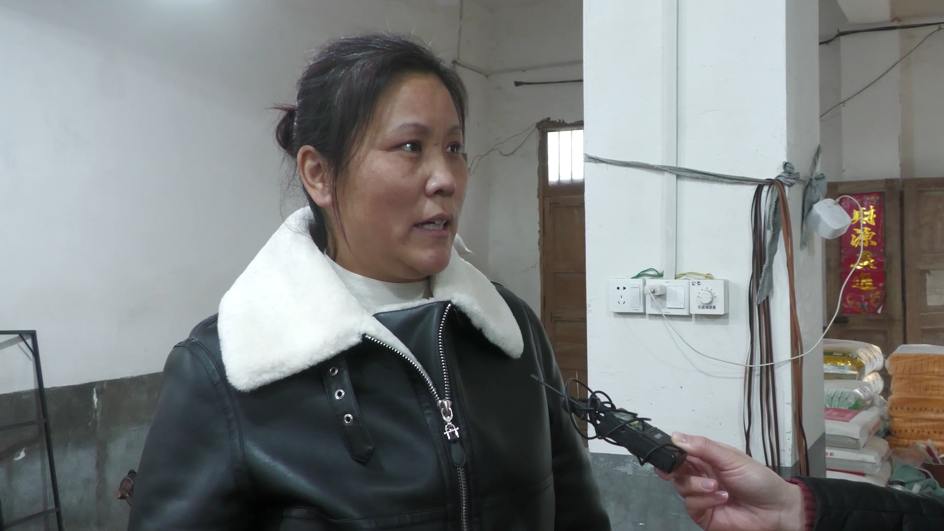 南阳市宜佳户外用品有限公司位于淅川县厚坡镇,是一家主要生产户外