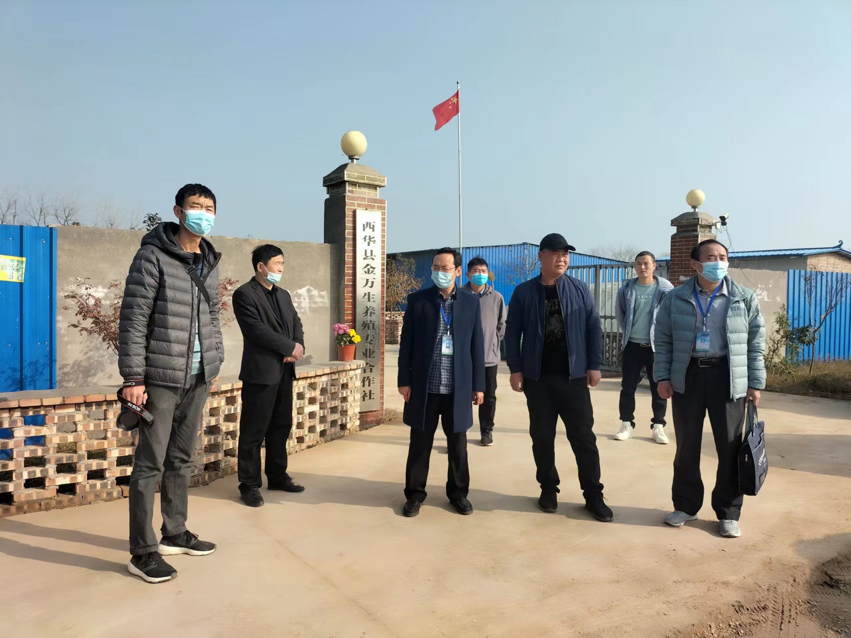 西华县东夏亭镇牛专家亲临指导助群众养牛致富