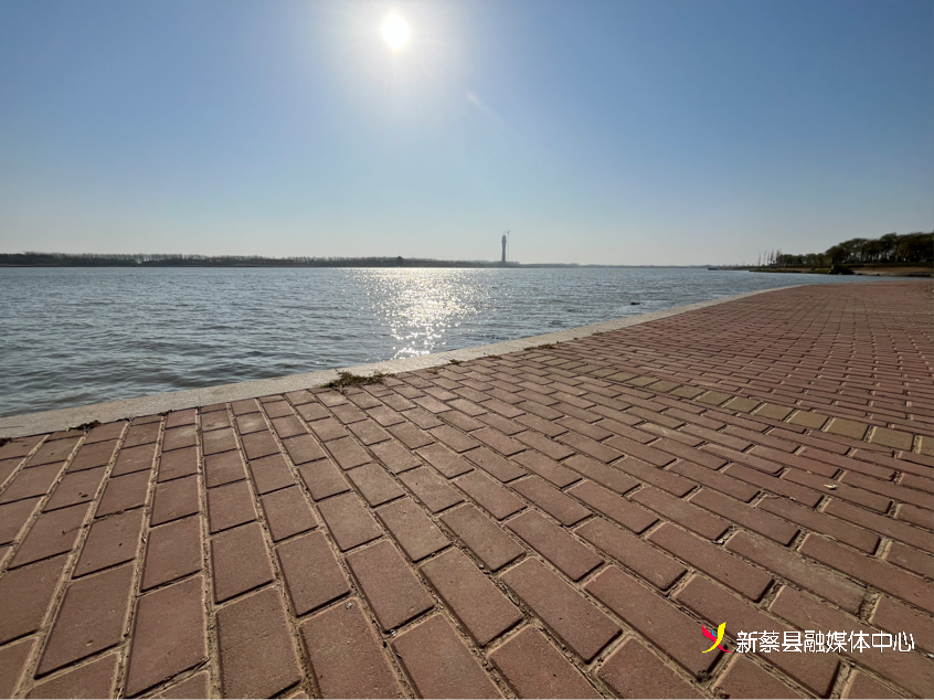 新蔡县初冬暖阳耀东湖
