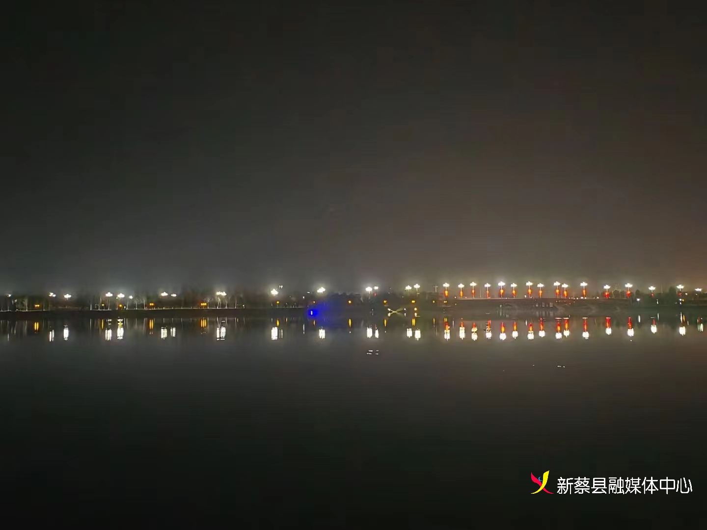 新蔡:西湖夜色-大象网