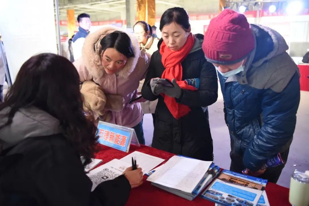 正阳春风送岗位就业暖人心